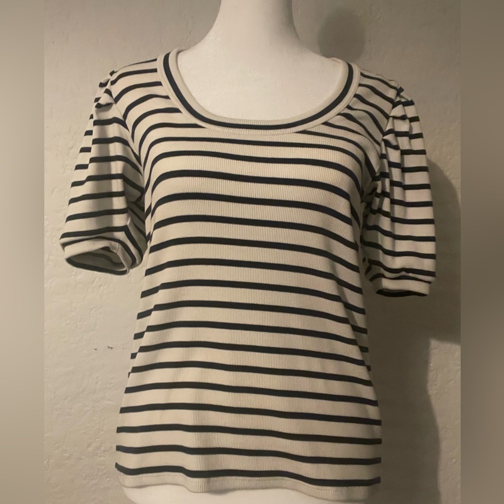 Veronica Beard striped t shirt. Size small